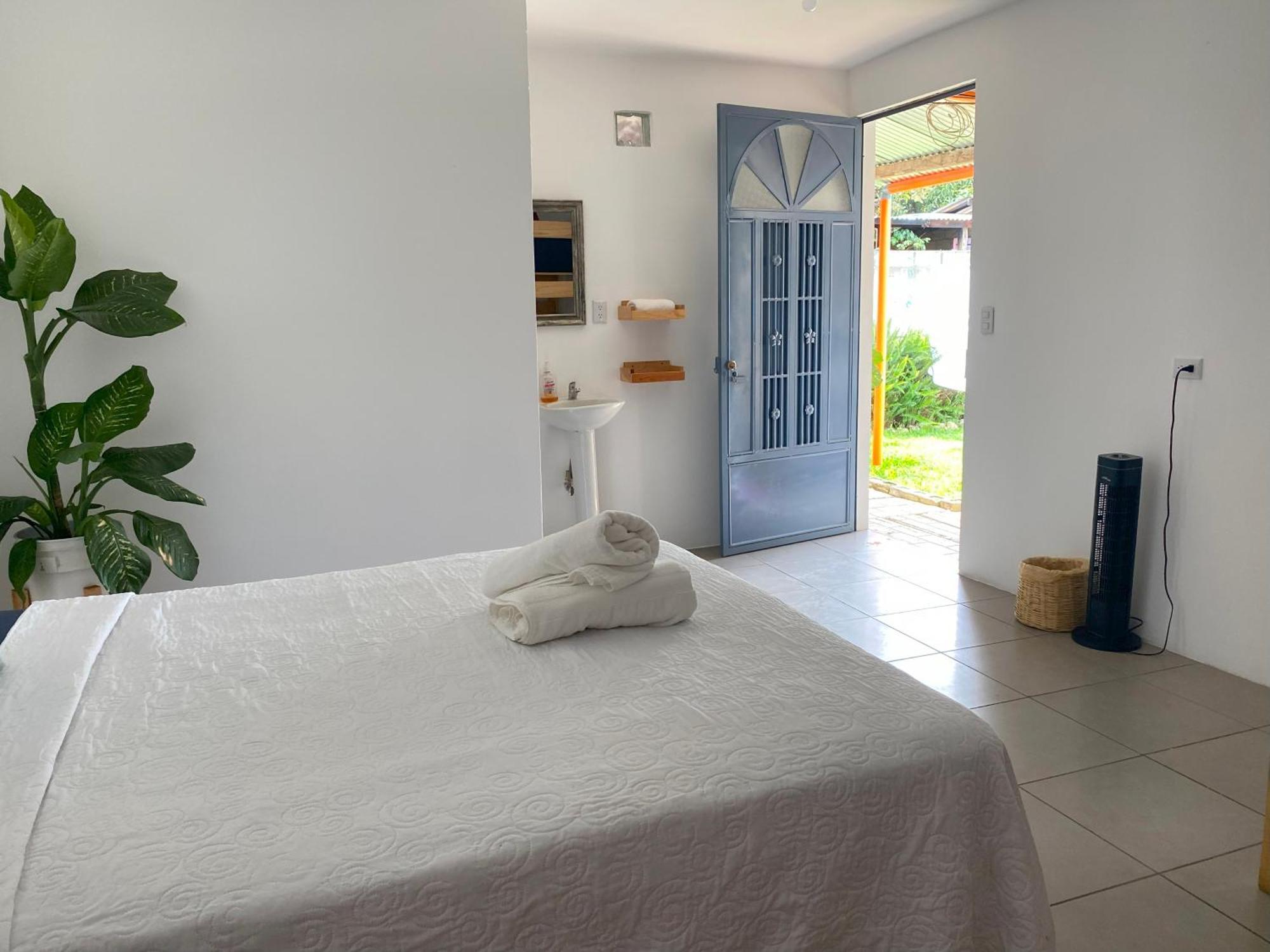 El Chirris Tzanjay Hotel San Juan La Laguna Ngoại thất bức ảnh